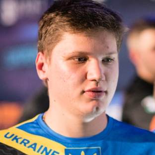 英雄联盟S12中单Faker和Zeka都是Kkoma教练带出来的