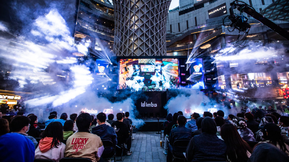 FPX巴黎人泪目！ Doinb ：金贡打老头杯？谁跟我抢金贡谁短三厘米！